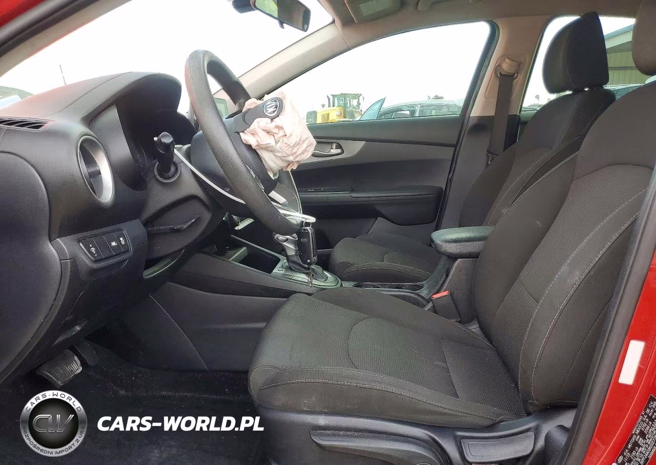 2019 Kia Forte Lxs VIN:3KPF24AD3KE057784 - 7