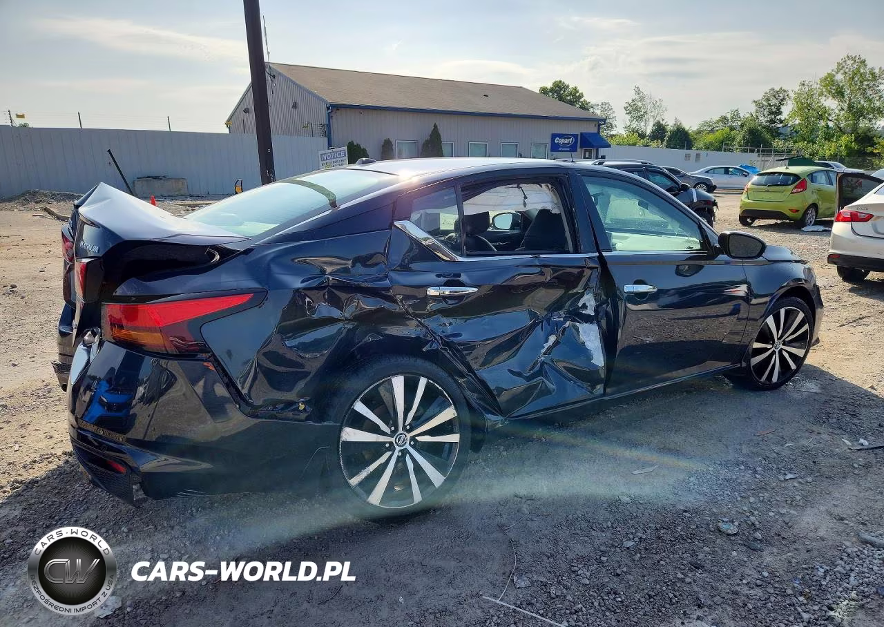 2020 Nissan Altima Platinum VIN:1N4BL4FW8LC147940 - 3