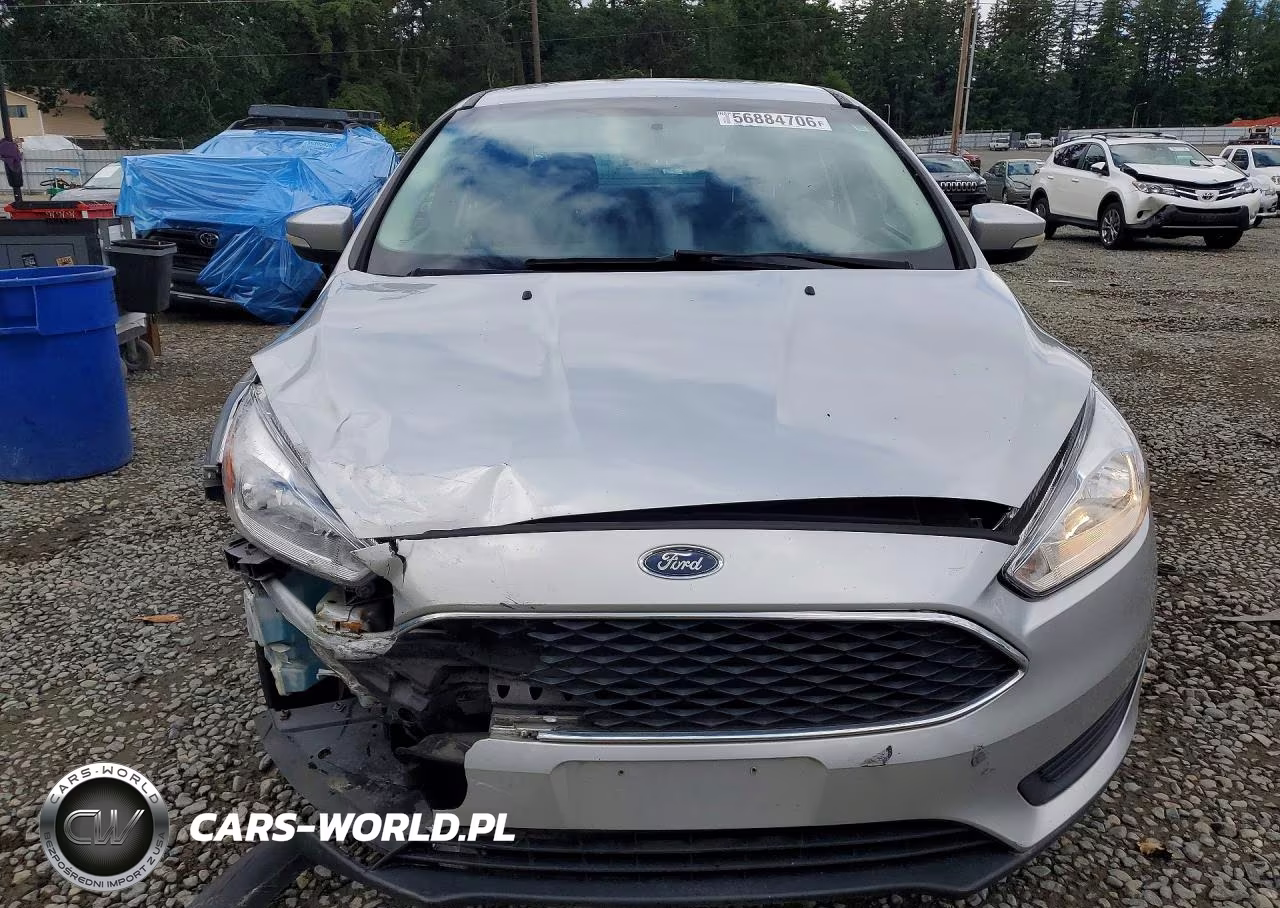 2017 Ford Focus Se VIN:1FADP3F26HL207144 - 5