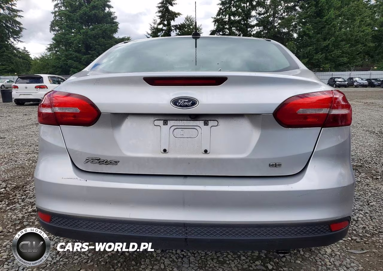 2017 Ford Focus Se VIN:1FADP3F26HL207144 - 6