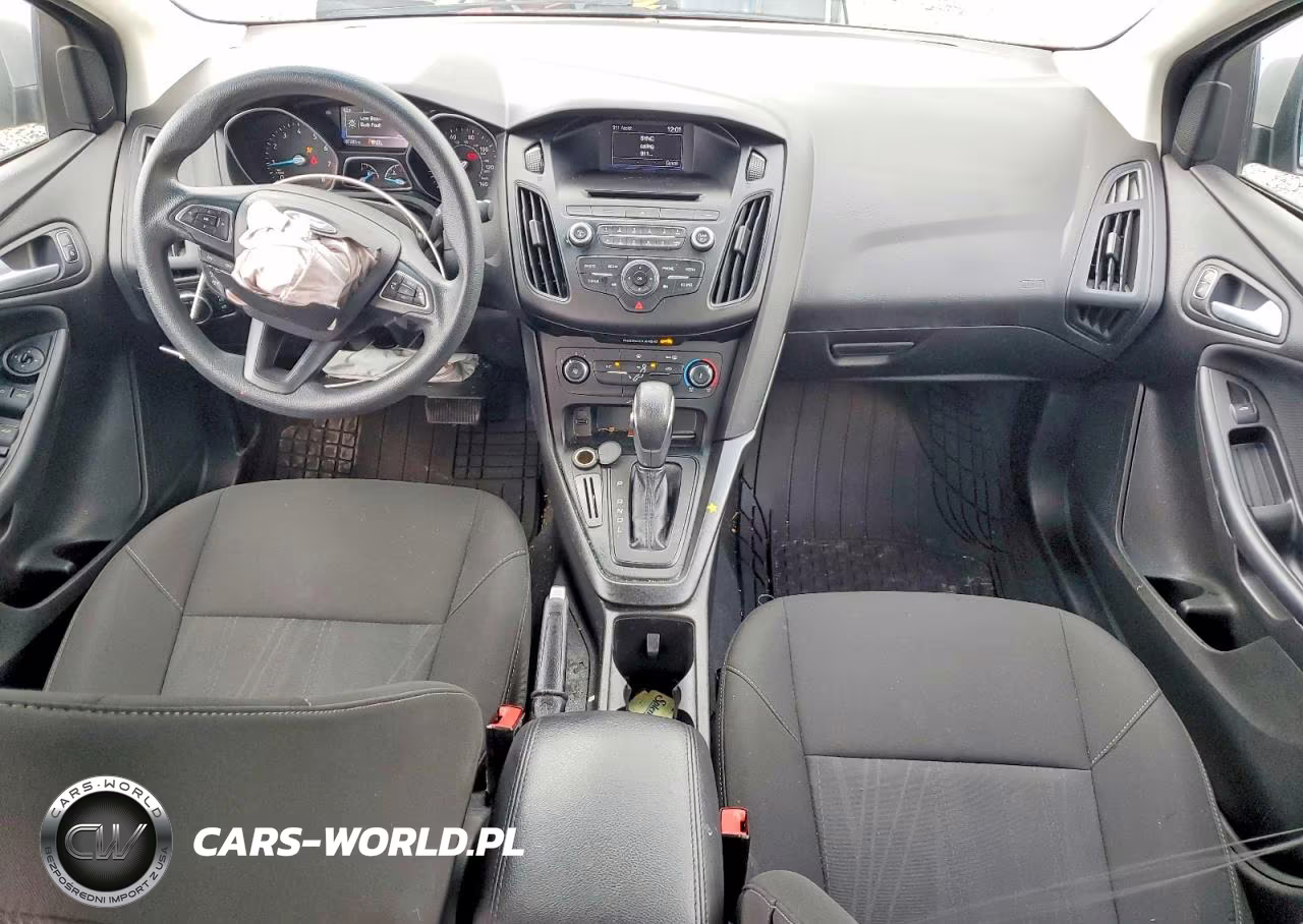 2017 Ford Focus Se VIN:1FADP3F26HL207144 - 8