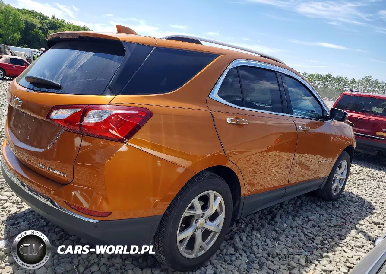 2019 Chevrolet Equinox Premier VIN:2GNAXXEVXK6236475 - 3