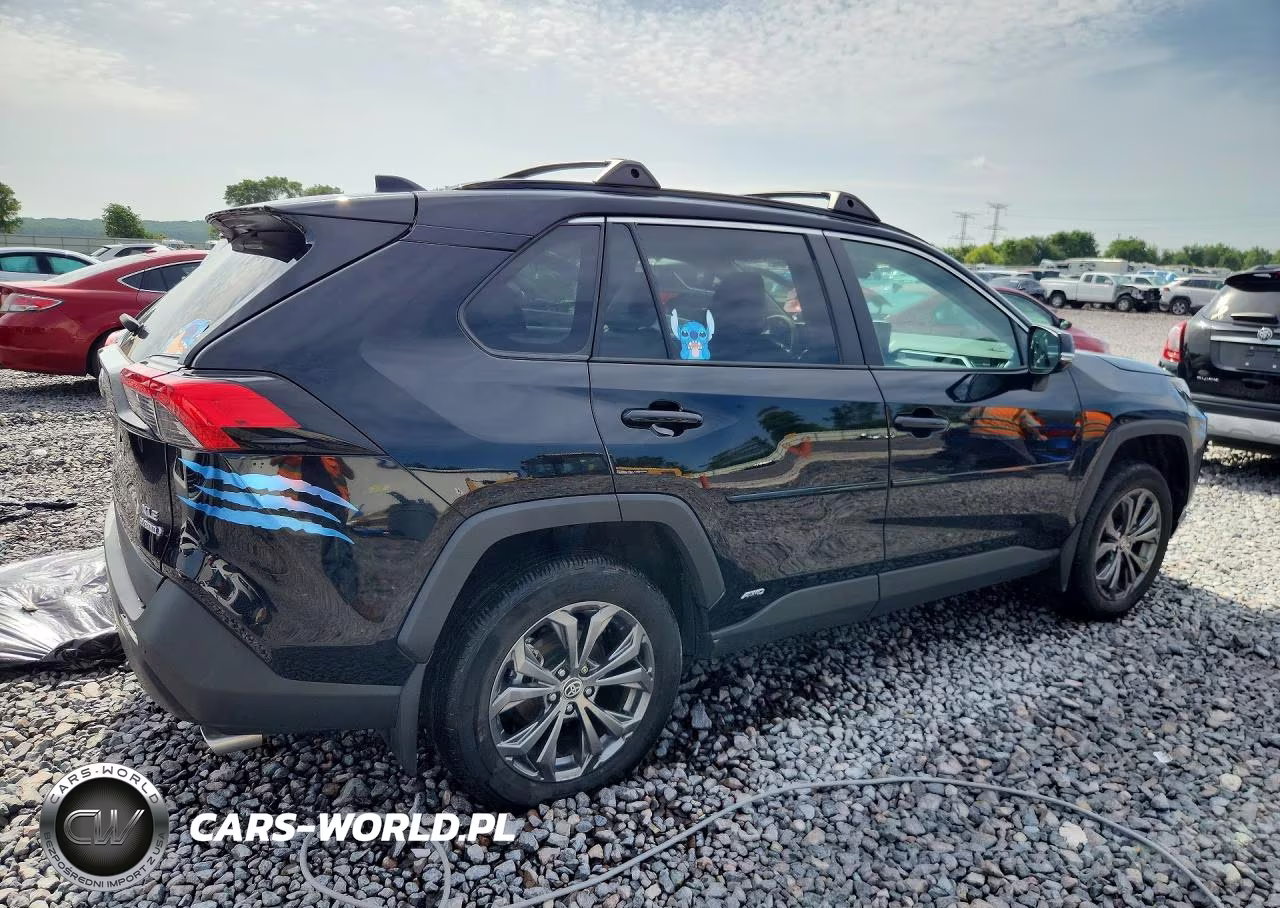 2023 Toyota Rav4 Xle Premium VIN:4T3B6RFV5PU127573 - 3