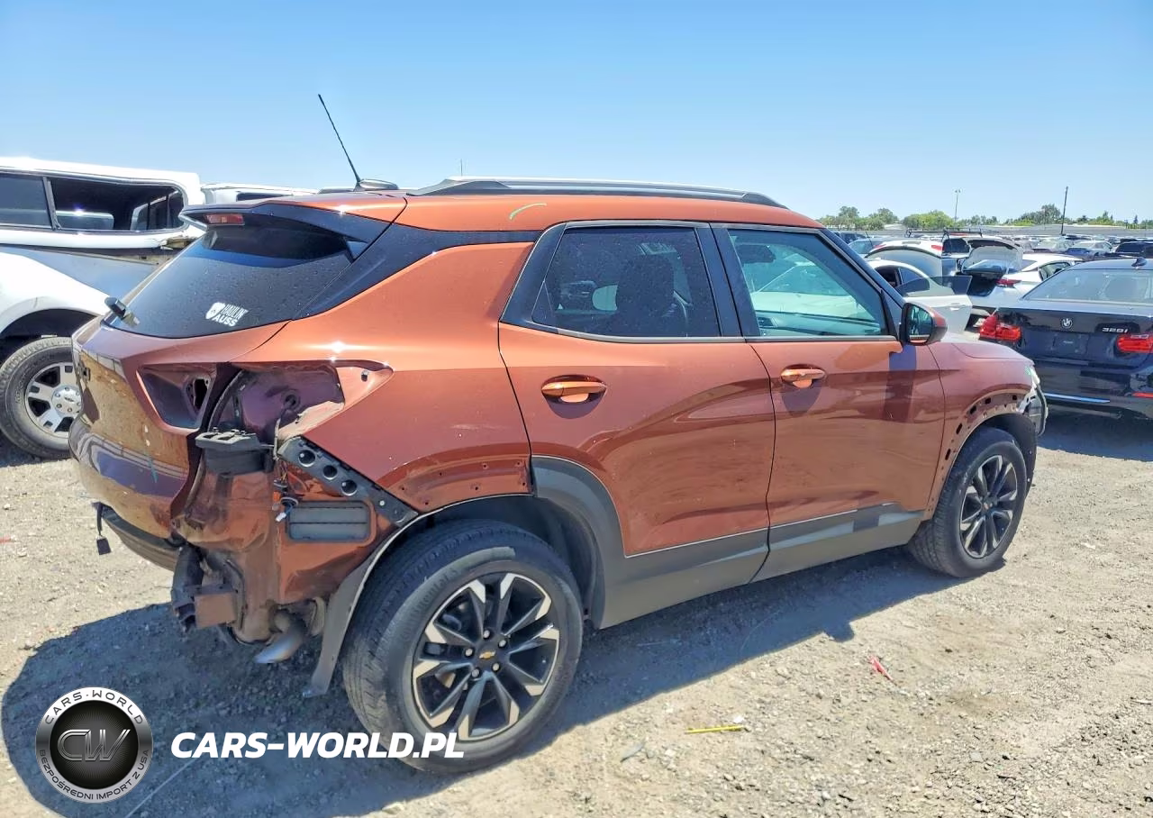 2021 Chevrolet Trailblazer Lt VIN:KL79MPS2XMB100651 - 3