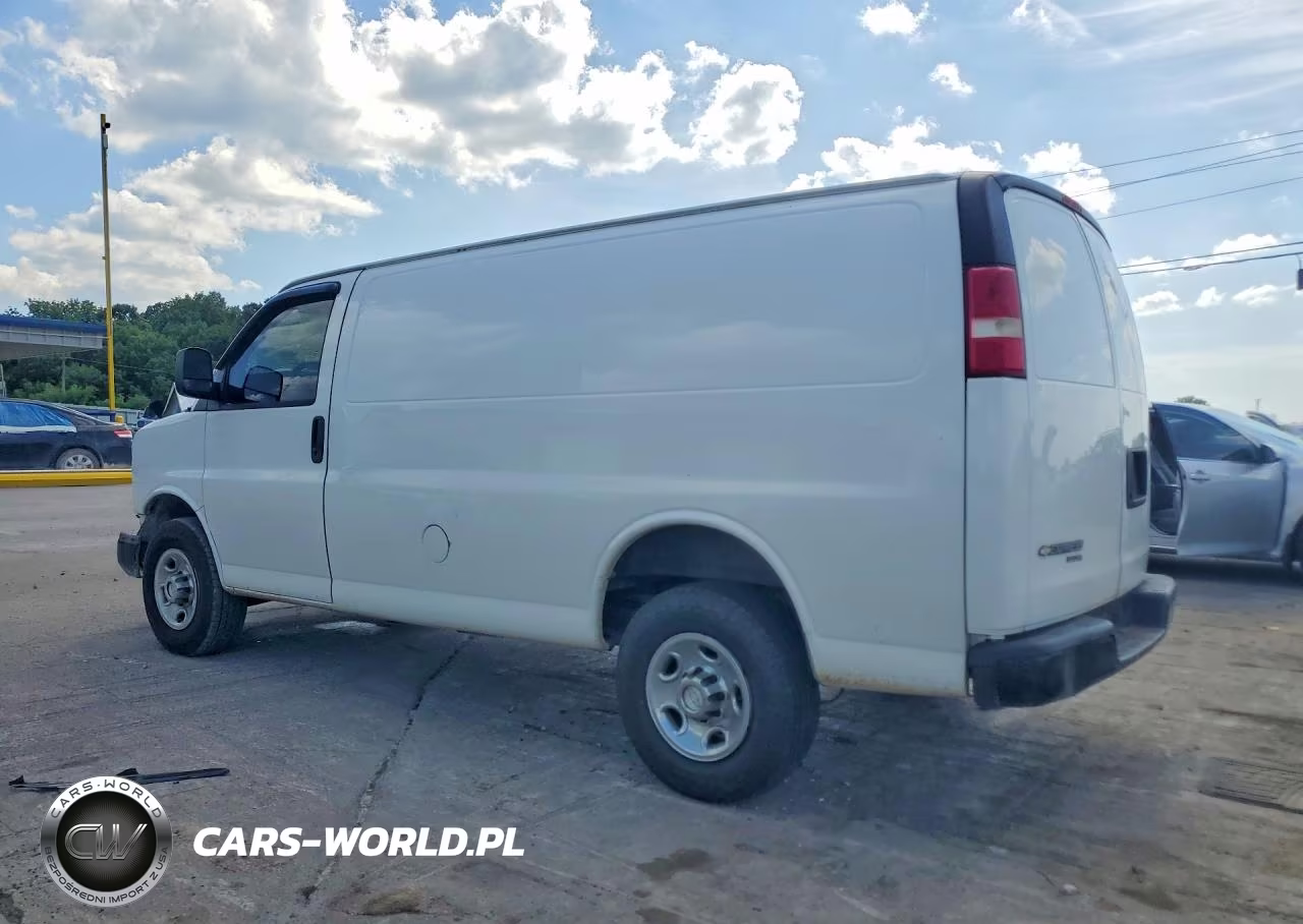 2015 Chevrolet Express G2500 VIN:1GCWGFCF9F1119533 - 2