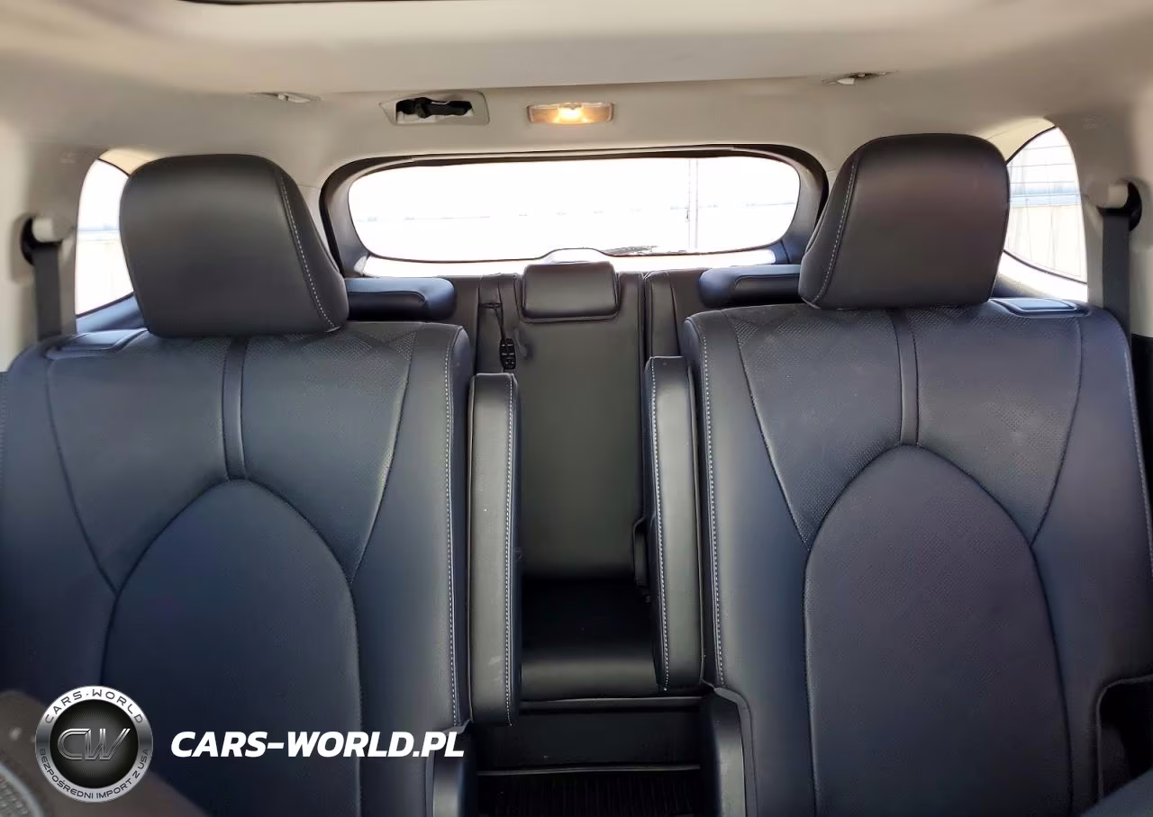 2020 Toyota Highlander Platinum VIN:5TDFZRBH3LS021577 - 10