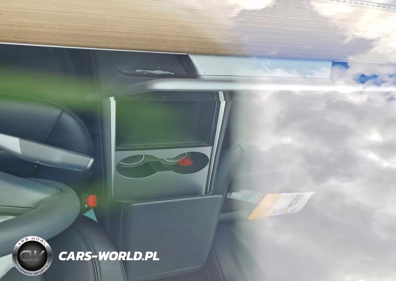 2023 Tesla Model 3 VIN:5YJ3E1EA1PF475478 - 9