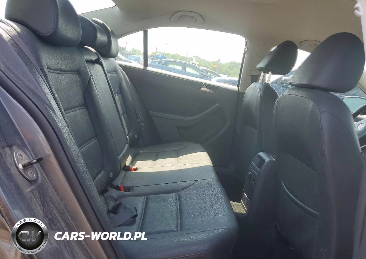 2011 Volkswagen Jetta Se VIN:3VWDX7AJ0BM021036 - 10
