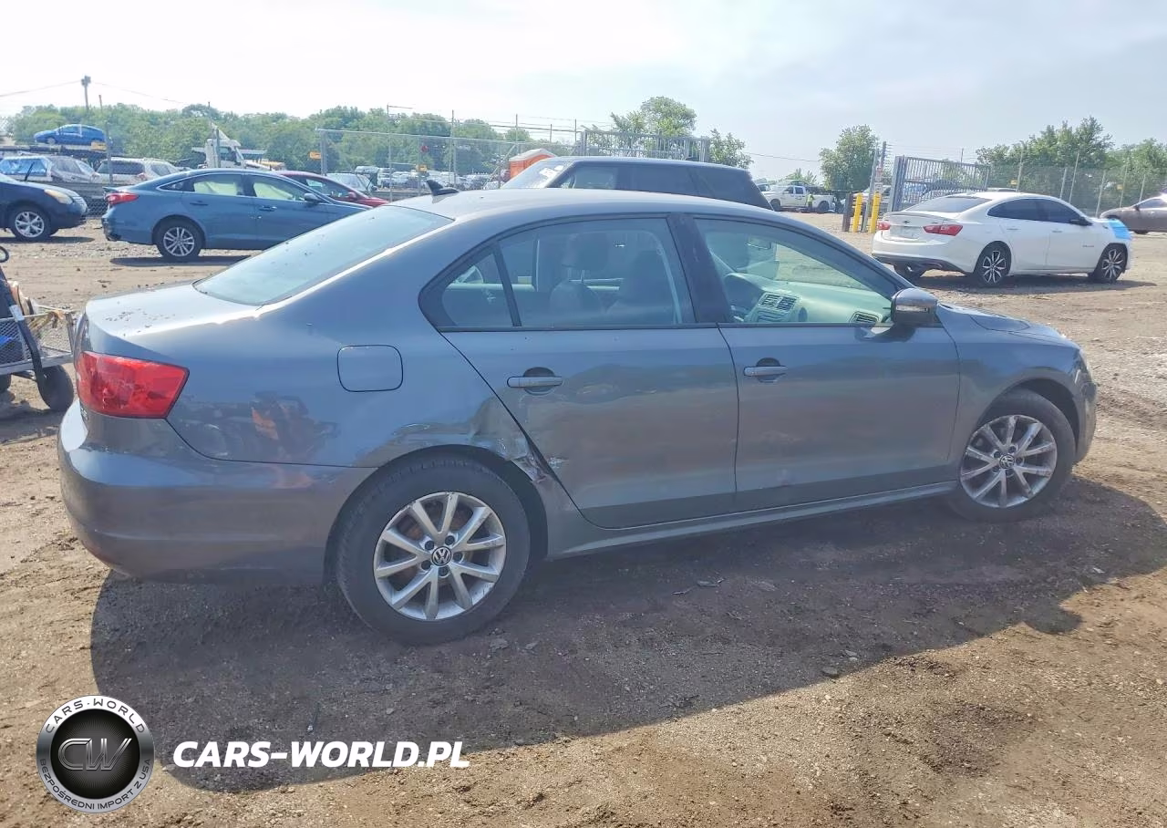 2011 Volkswagen Jetta Se VIN:3VWDX7AJ0BM021036 - 3