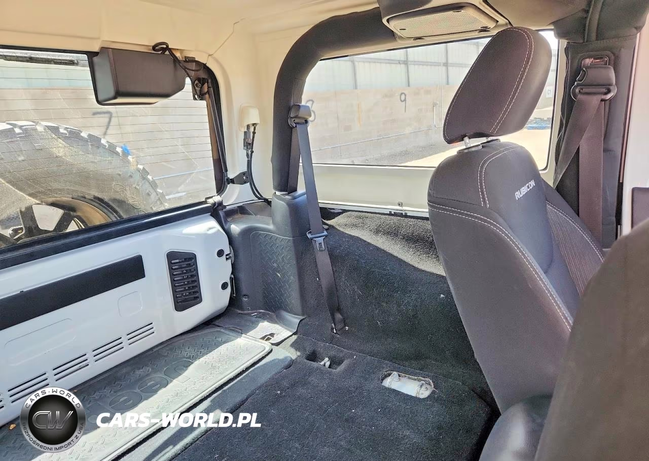 2015 Jeep Wrangler Rubicon VIN:1C4BJWCG0FL757599 - 11