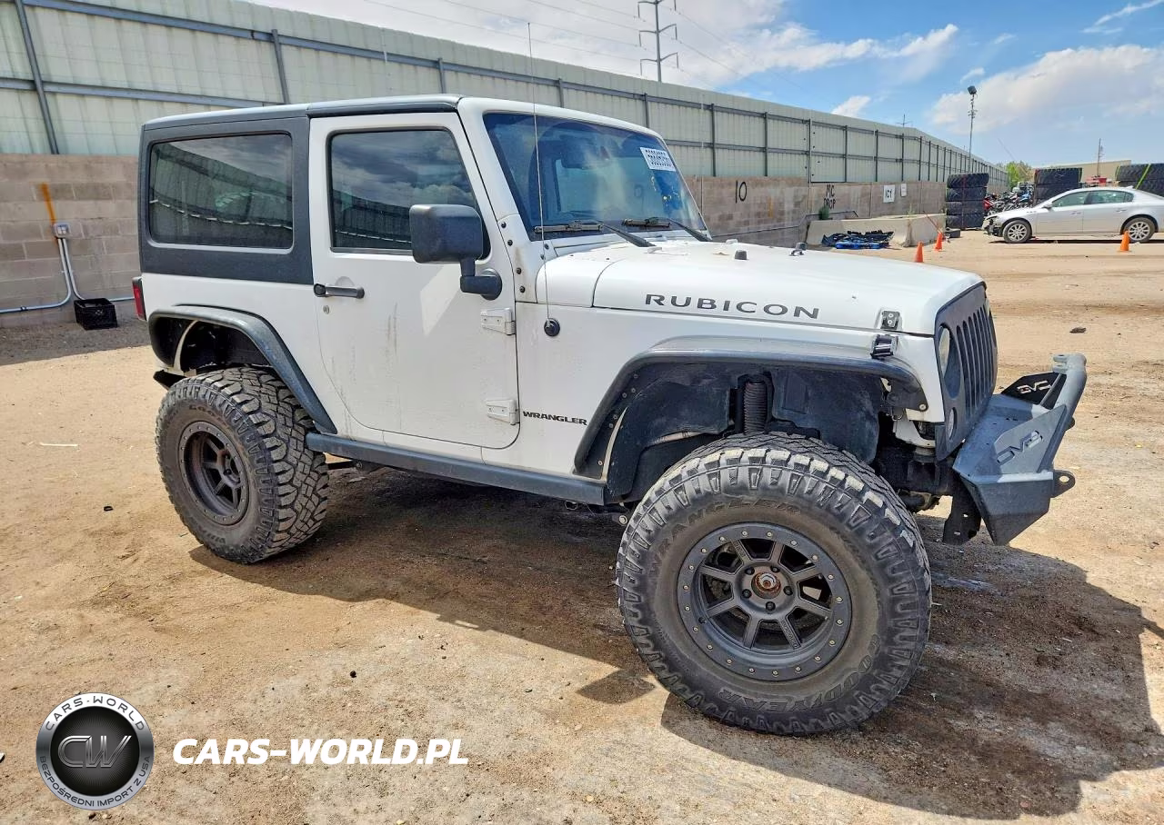 2015 Jeep Wrangler Rubicon VIN:1C4BJWCG0FL757599 - 4