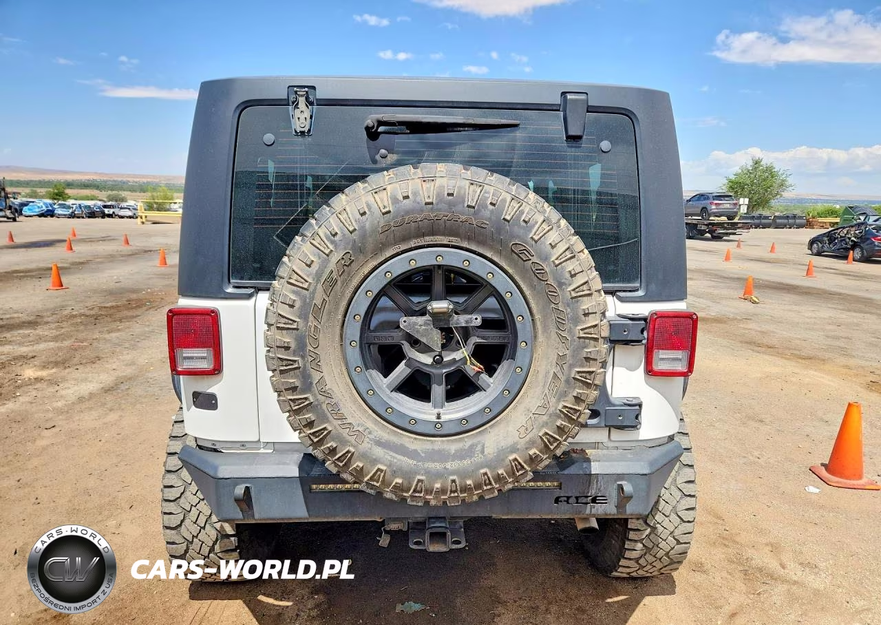 2015 Jeep Wrangler Rubicon VIN:1C4BJWCG0FL757599 - 6