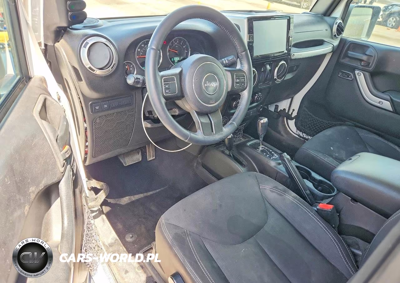 2015 Jeep Wrangler Rubicon VIN:1C4BJWCG0FL757599 - 8