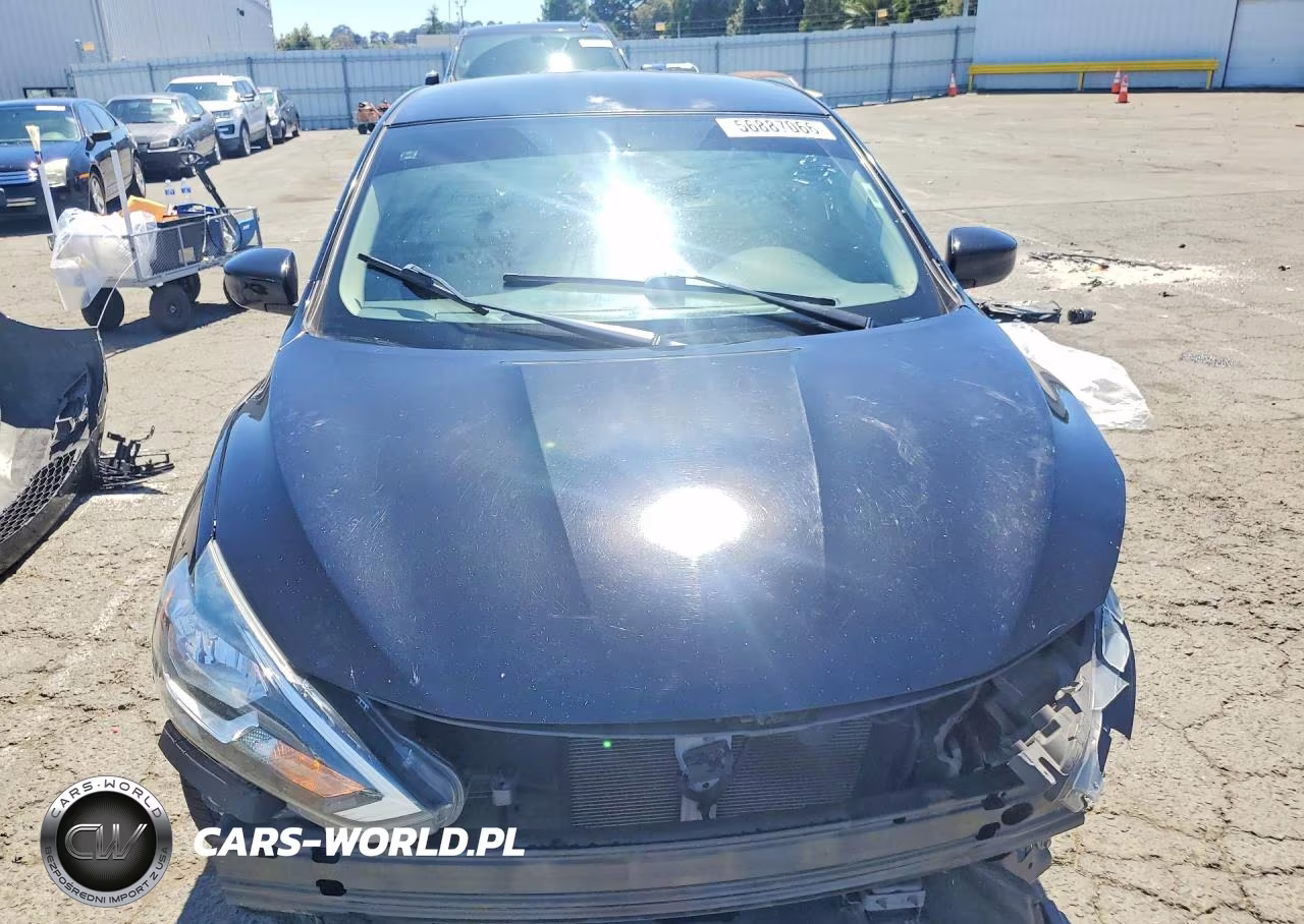2018 Nissan Sentra S VIN:3N1AB7AP0JY213446 - 5