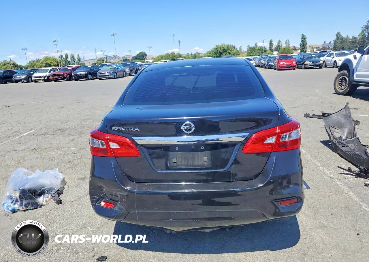 2018 Nissan Sentra S VIN:3N1AB7AP0JY213446 - 6