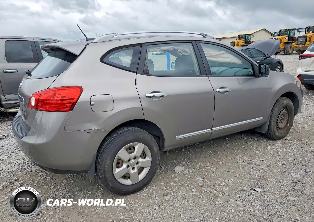 2014 Nissan Rogue Select S VIN:JN8AS5MT1EW102853 - 3