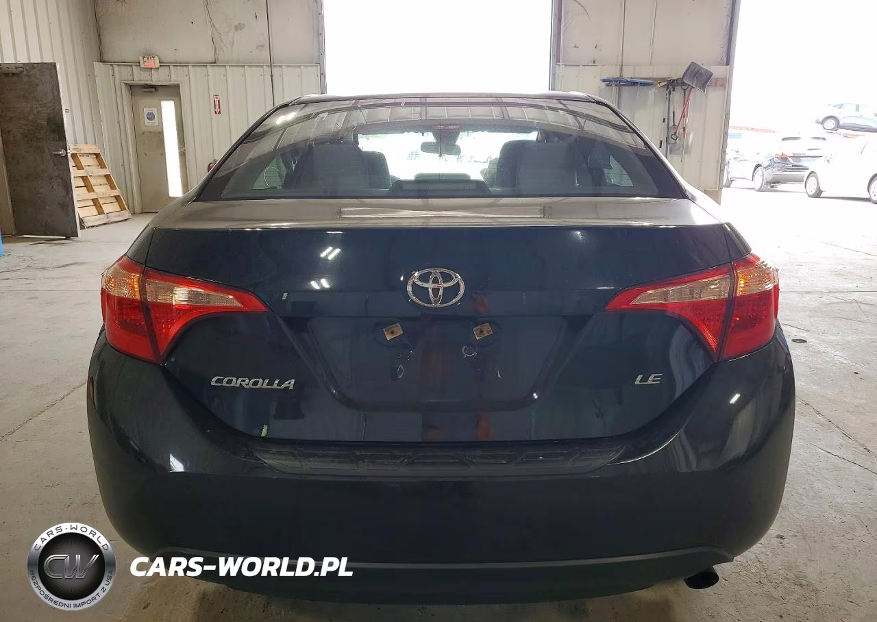2018 Toyota Corolla Le VIN:2T1BURHE6JC065590 - 6
