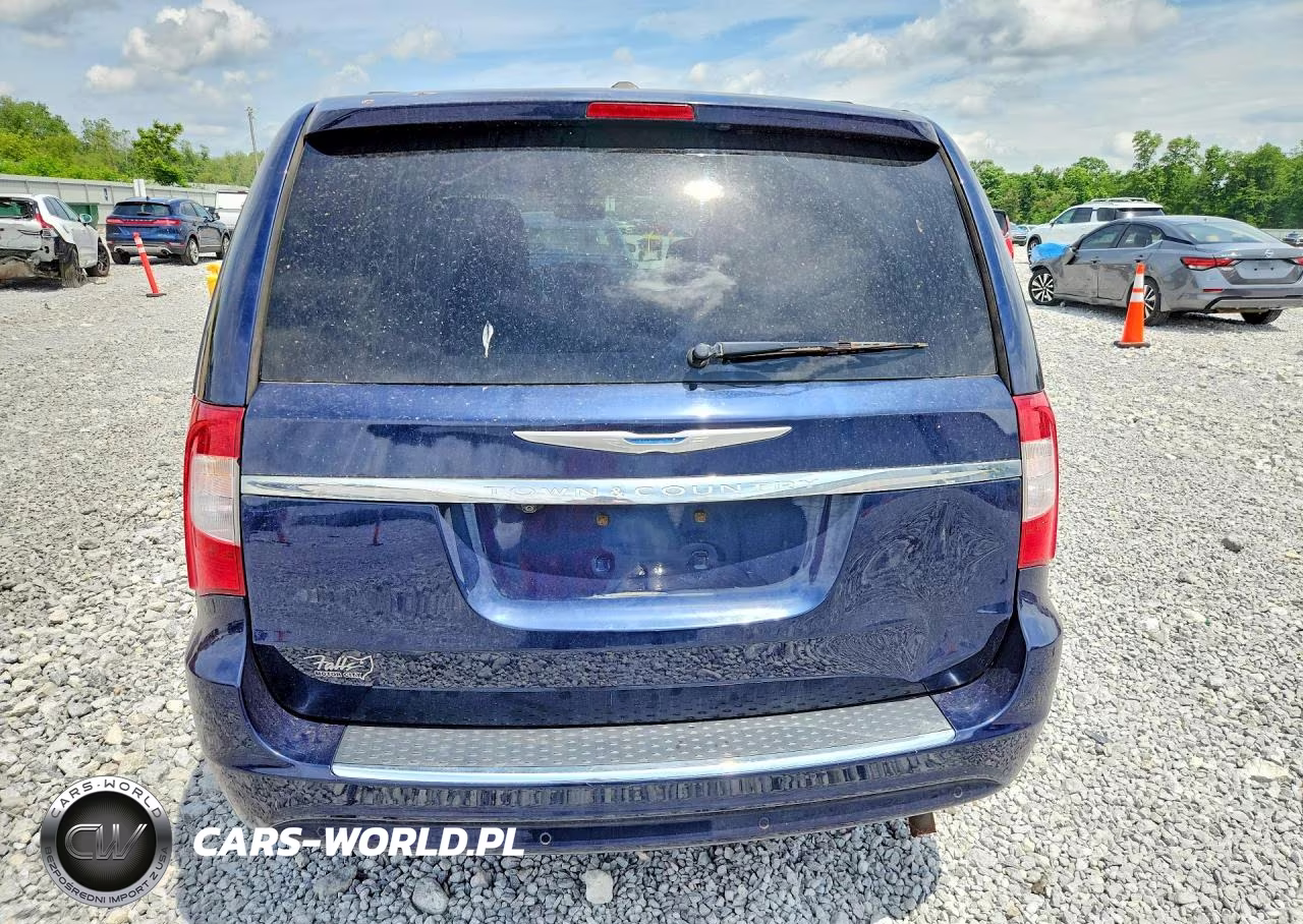2016 Chrysler Town & Country Touring L VIN:2C4RC1CGXGR127674 - 6