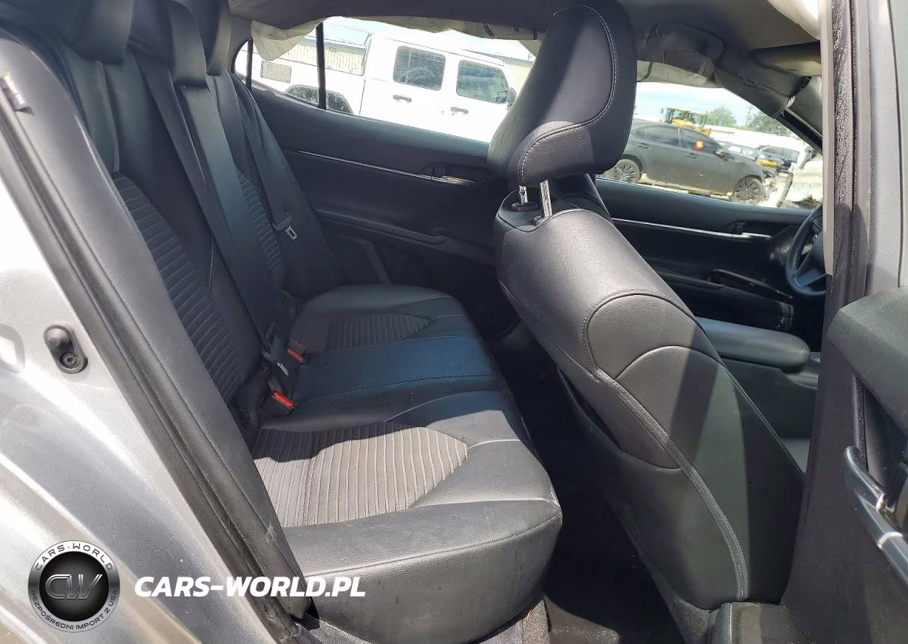 2021 Toyota Camry Se VIN:4T1G11AK2MU581884 - 10