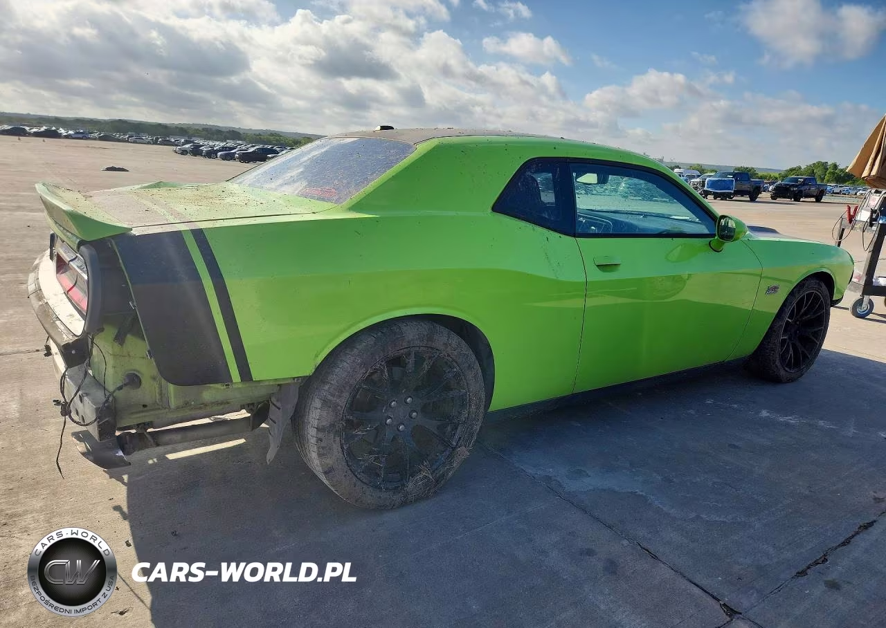 2015 Dodge Challenger Sxt VIN:2C3CDZAT9FH869249 - 3