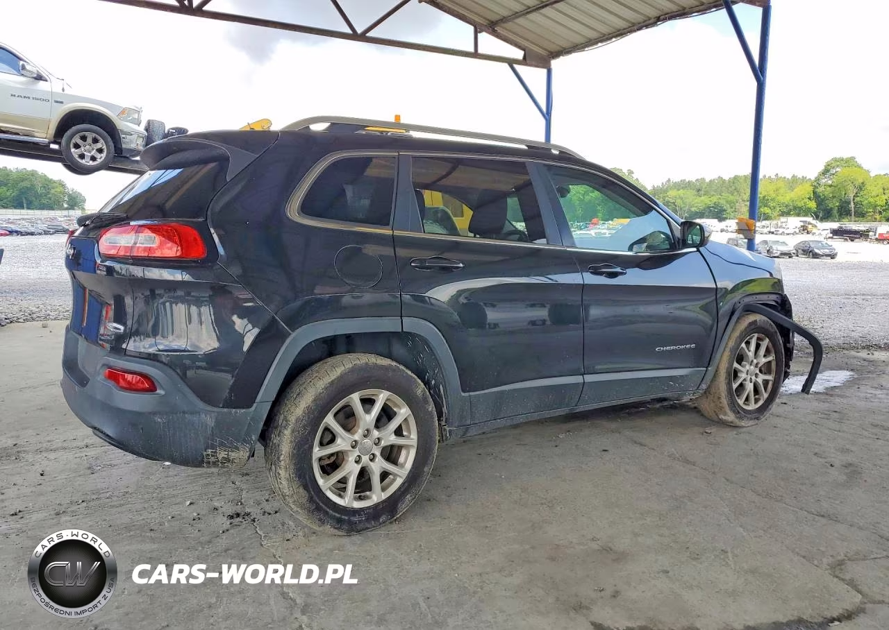 2015 Jeep Cherokee Latitude VIN:1C4PJMCB6FW784898 - 3