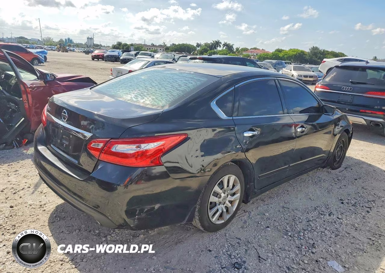 2017 Nissan Altima 2.5 S VIN:1N4AL3AP9HC260678 - 3
