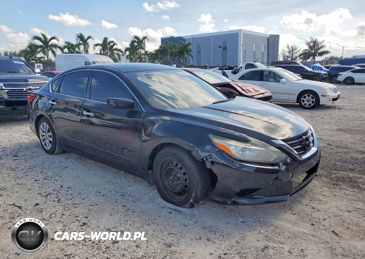 2017 Nissan Altima 2.5 S VIN:1N4AL3AP9HC260678 - 4