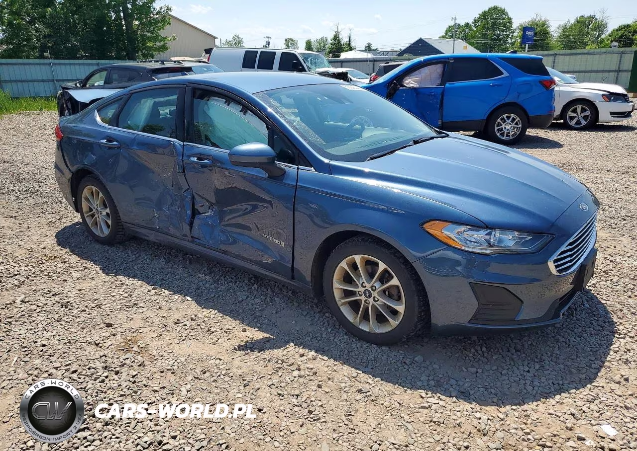 2019 Ford Fusion Se VIN:3FA6P0LU2KR192521 - 4