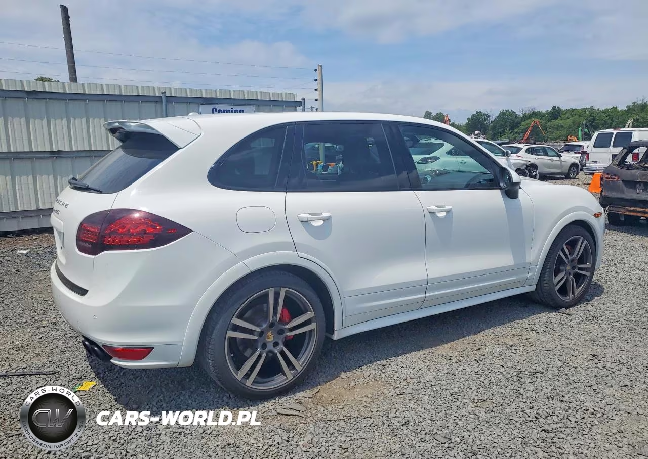 2014 Porsche Cayenne Gts VIN:WP1AD2A27ELA77070 - 3
