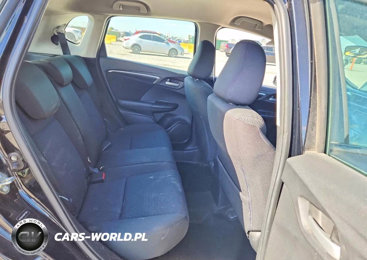 2019 Honda Fit Lx VIN:3HGGK5H42KM753561 - 10