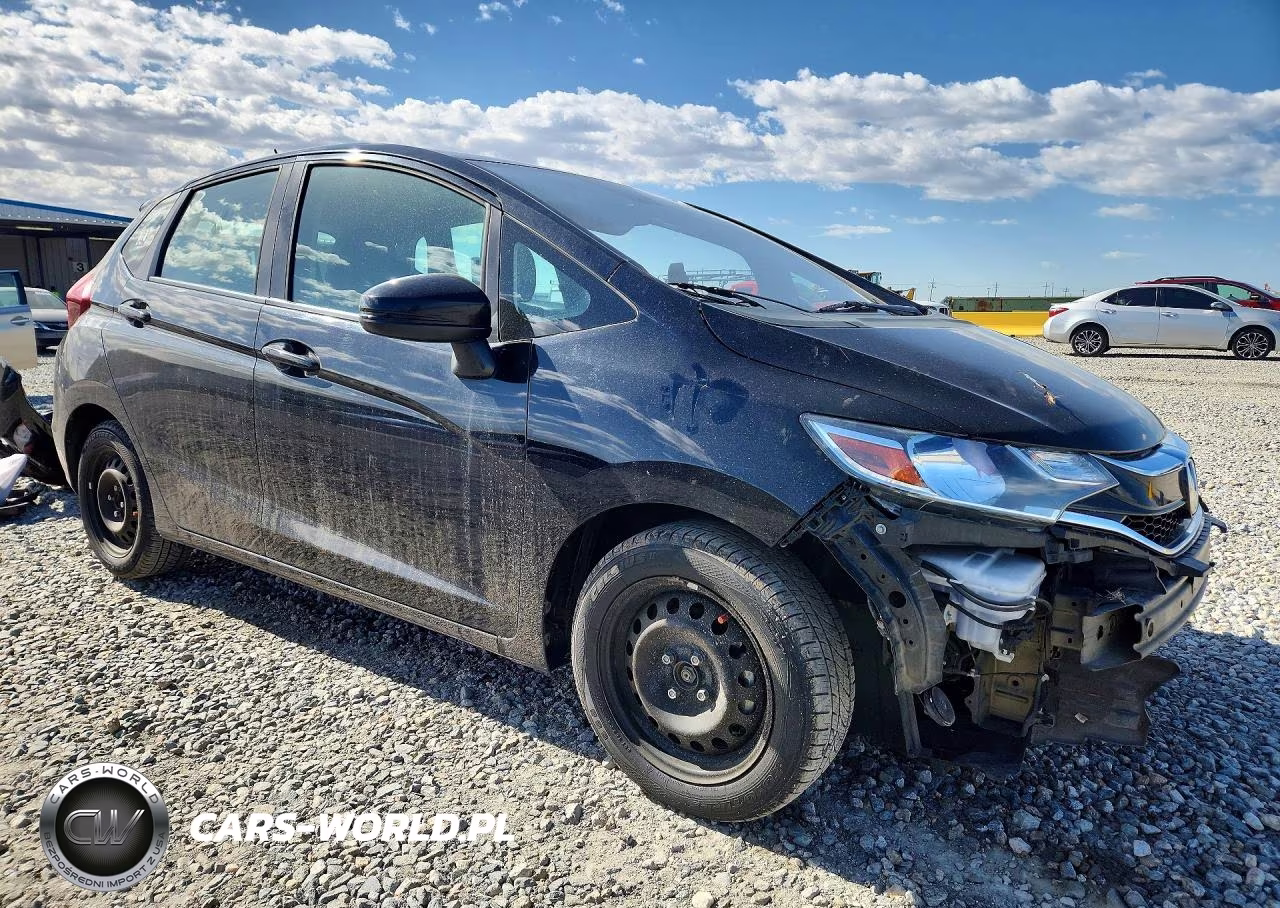 2019 Honda Fit Lx VIN:3HGGK5H42KM753561 - 4