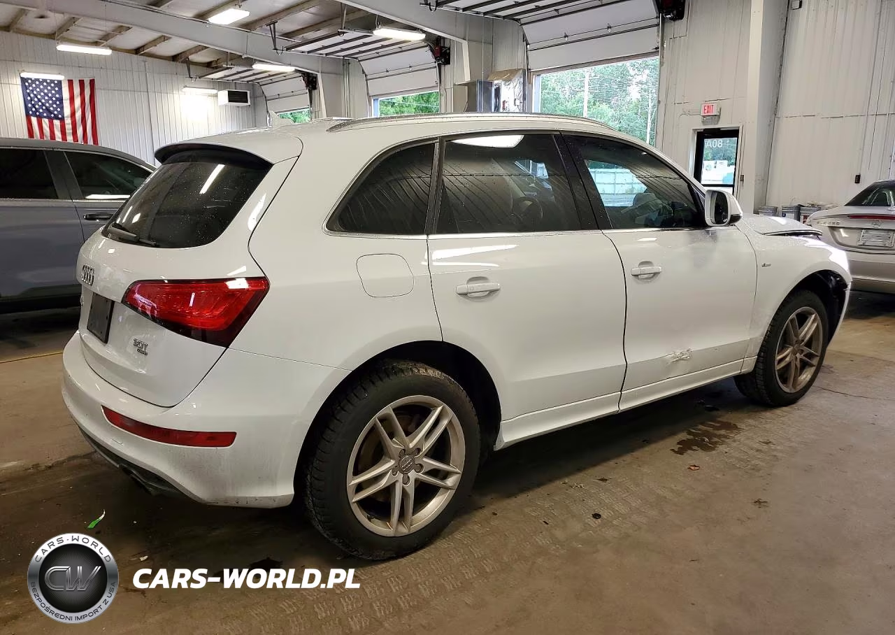 2014 Audi Q5 Premium Plus VIN:WA1DGAFP0EA097462 - 3