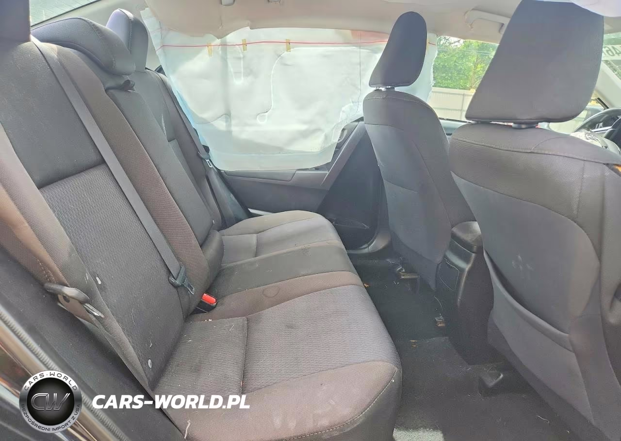 2017 Toyota Corolla Le VIN:5YFBURHEXHP600950 - 10