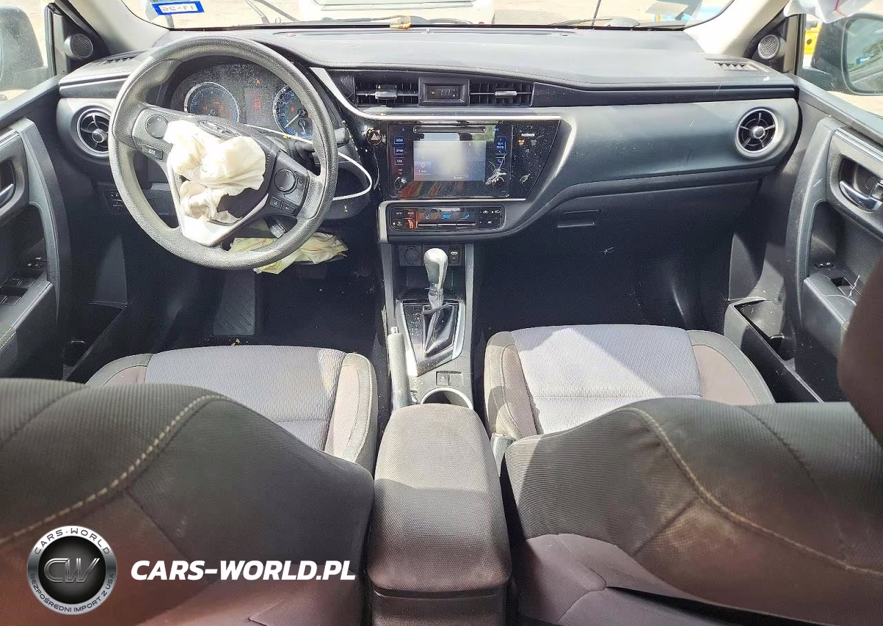 2017 Toyota Corolla Le VIN:5YFBURHEXHP600950 - 8