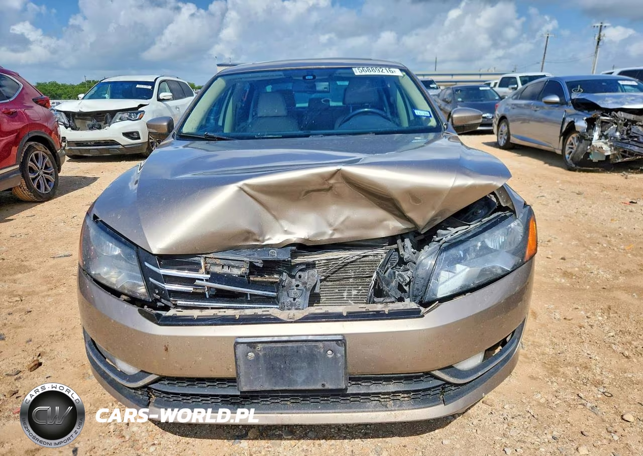 2015 Volkswagen Passat Sel VIN:1VWCV7A36FC048512 - 5