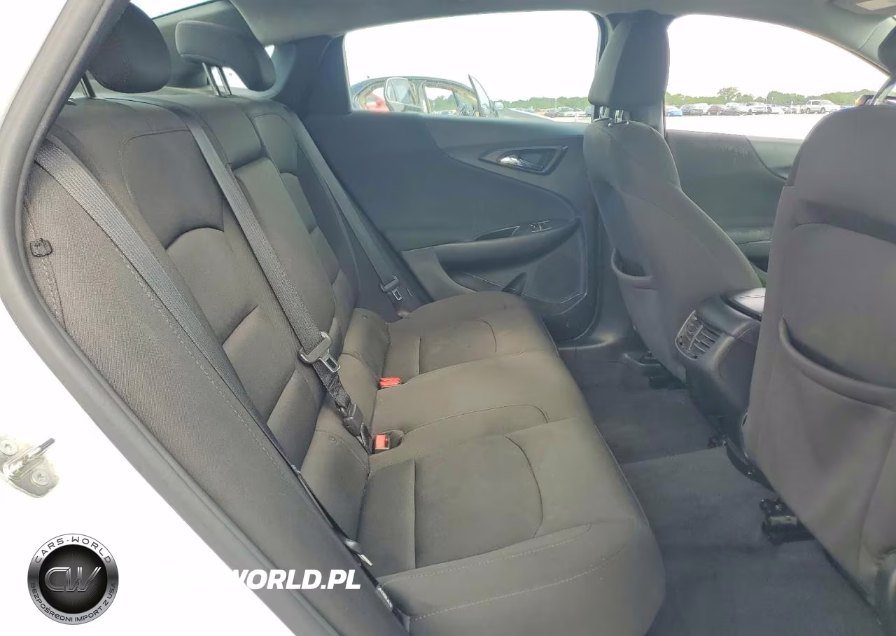 2018 Chevrolet Malibu Lt VIN:1G1ZD5ST8JF270858 - 10