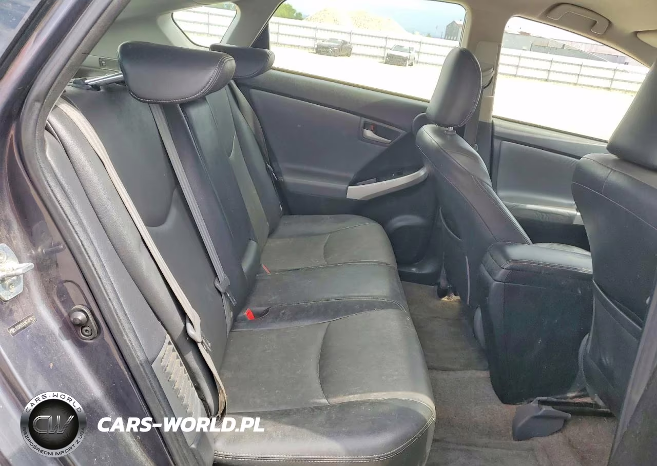 2012 Toyota Prius Four VIN:JTDKN3DU8C5434618 - 10