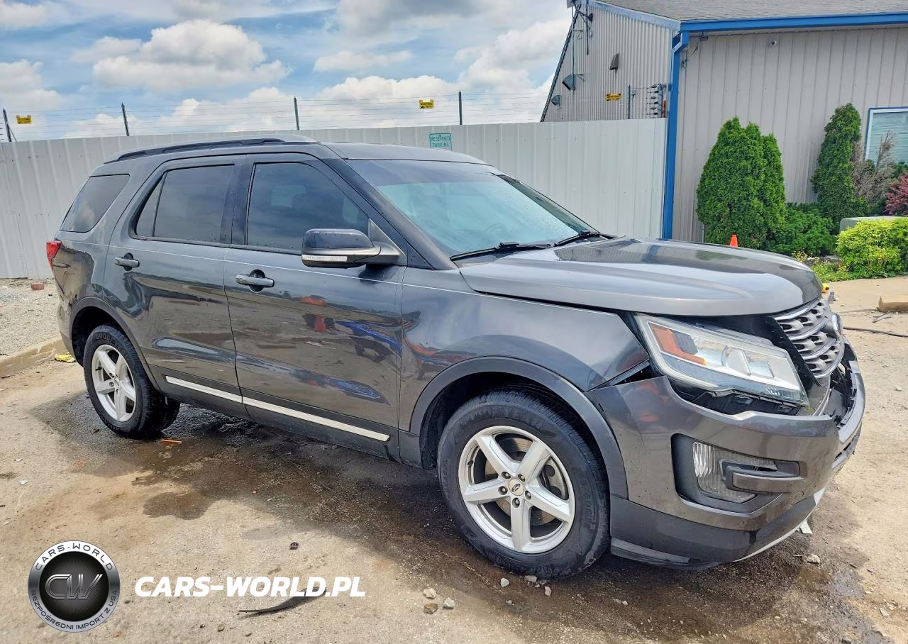 2016 Ford Explorer Xlt VIN:1FM5K8D87GGA17468 - 4