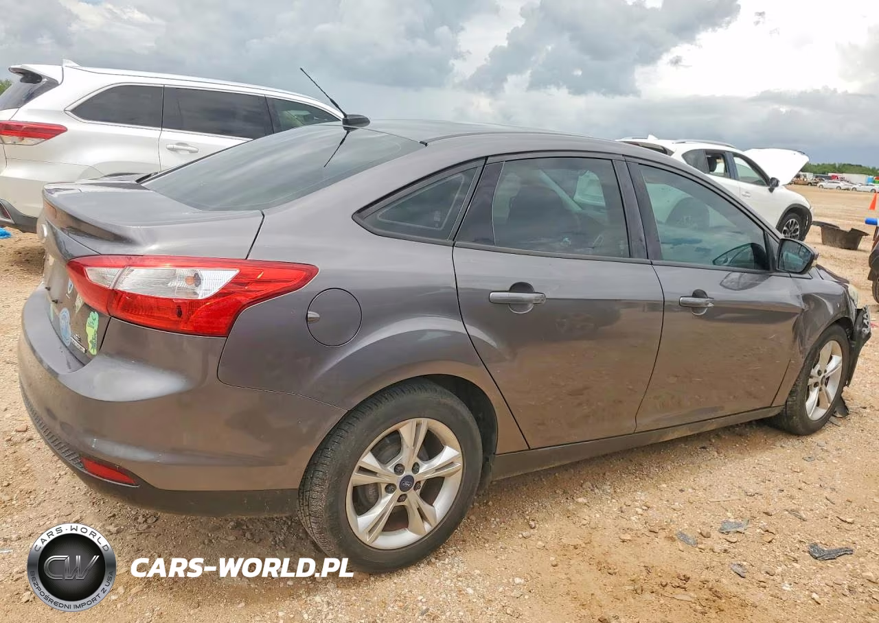 2013 Ford Focus Se VIN:1FADP3F25DL244048 - 3