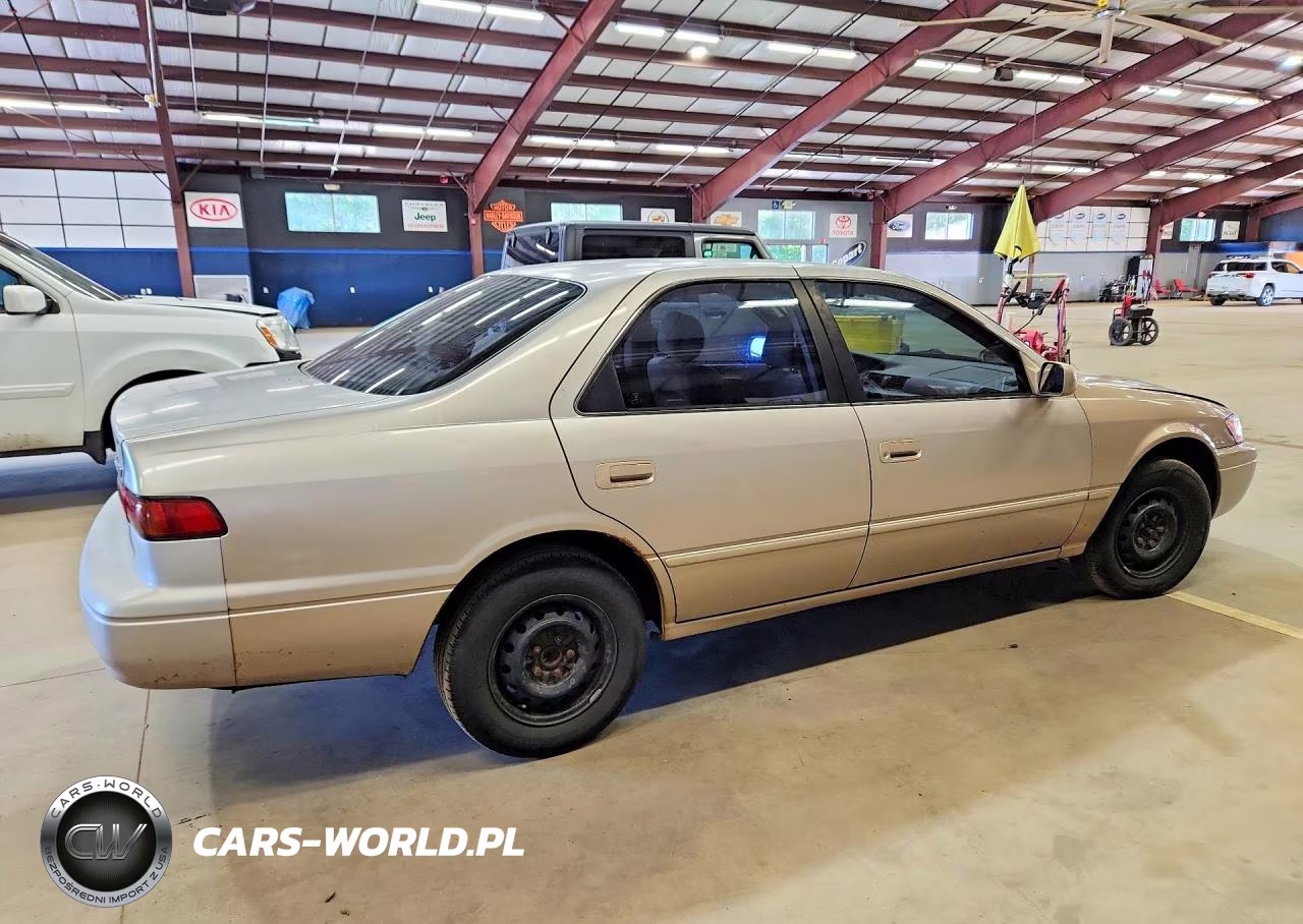1999 Toyota Camry Ce VIN:4T1BG22K2XU511335 - 3