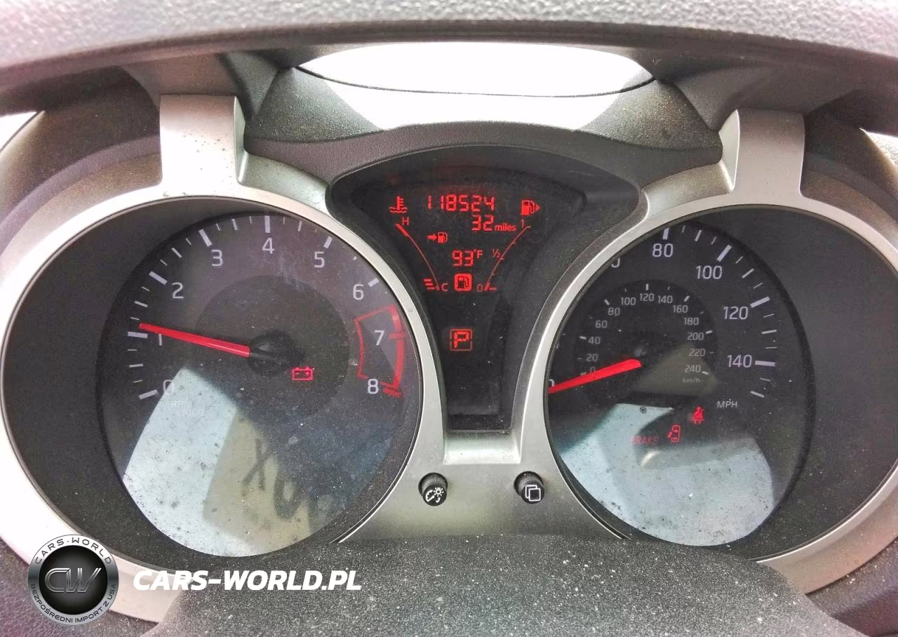 2014 Nissan Juke S VIN:JN8AF5MRXET455117 - 9