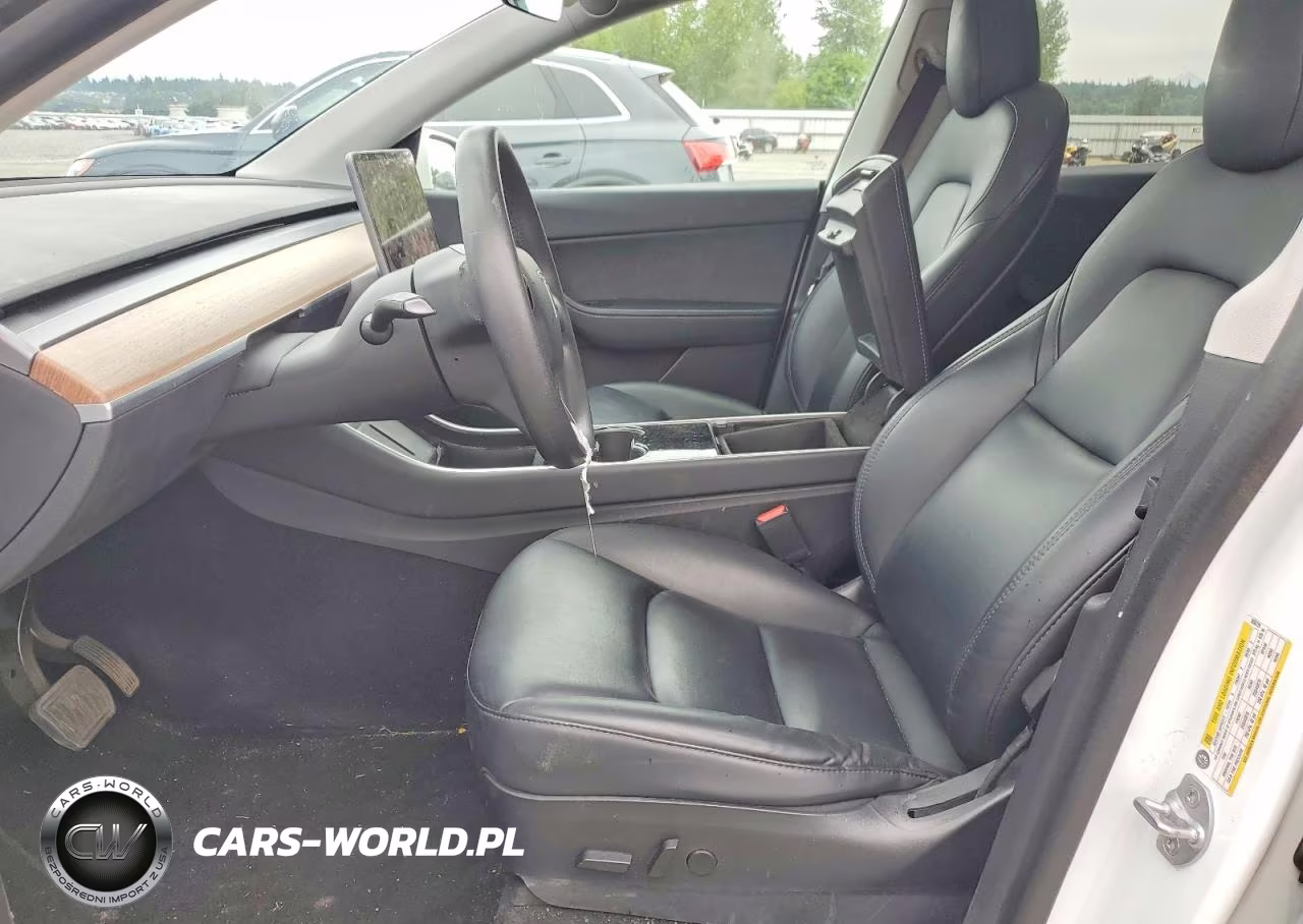 2020 Tesla Model Y VIN:5YJYGDEE3LF050729 - 7