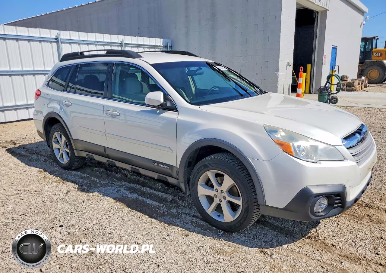 2014 Subaru Outback 2.5I Premium VIN:4S4BRCCC6E3284838 - 4
