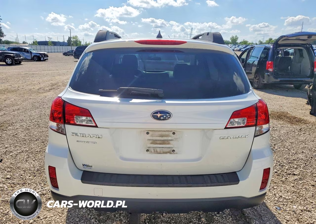 2014 Subaru Outback 2.5I Premium VIN:4S4BRCCC6E3284838 - 6
