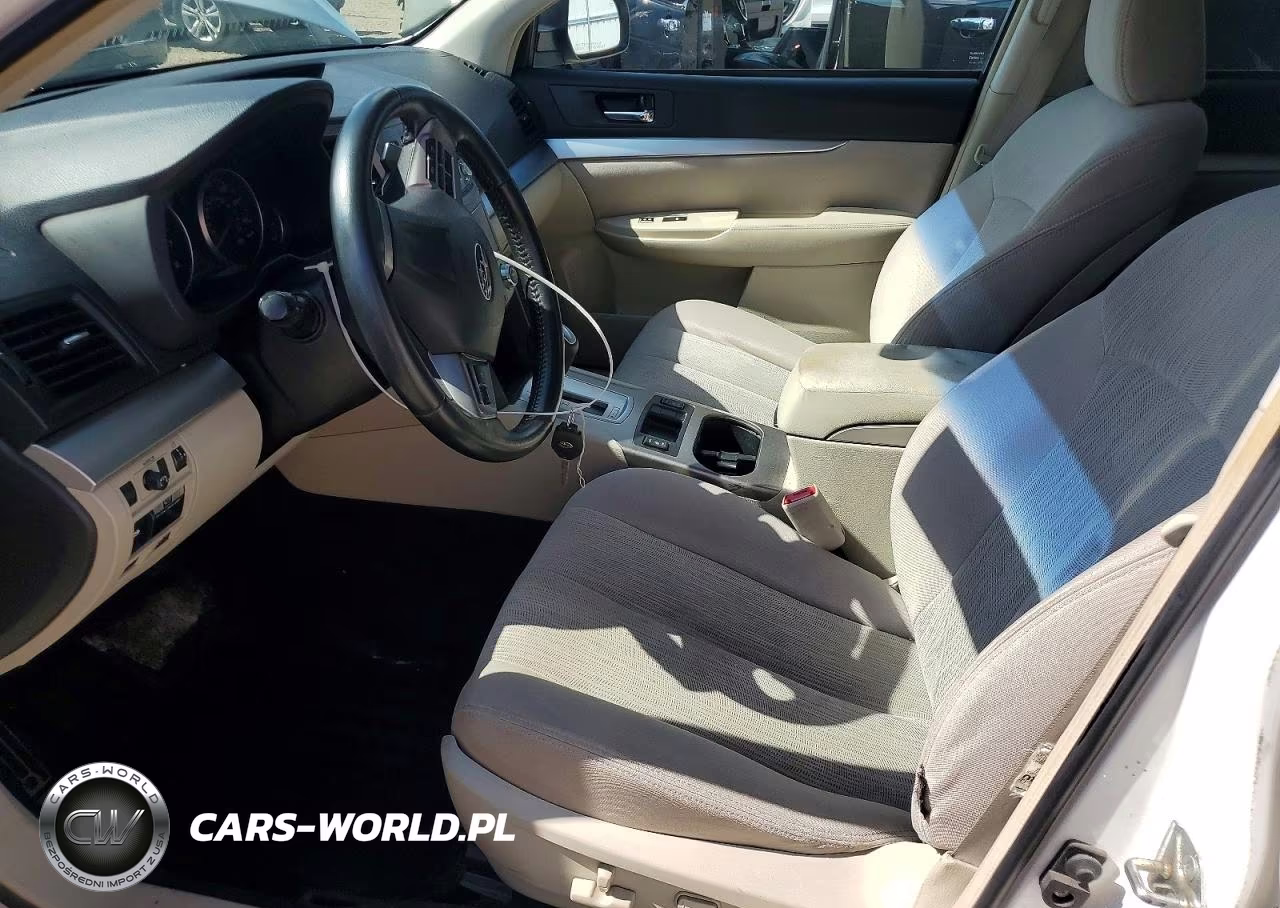 2014 Subaru Outback 2.5I Premium VIN:4S4BRCCC6E3284838 - 7