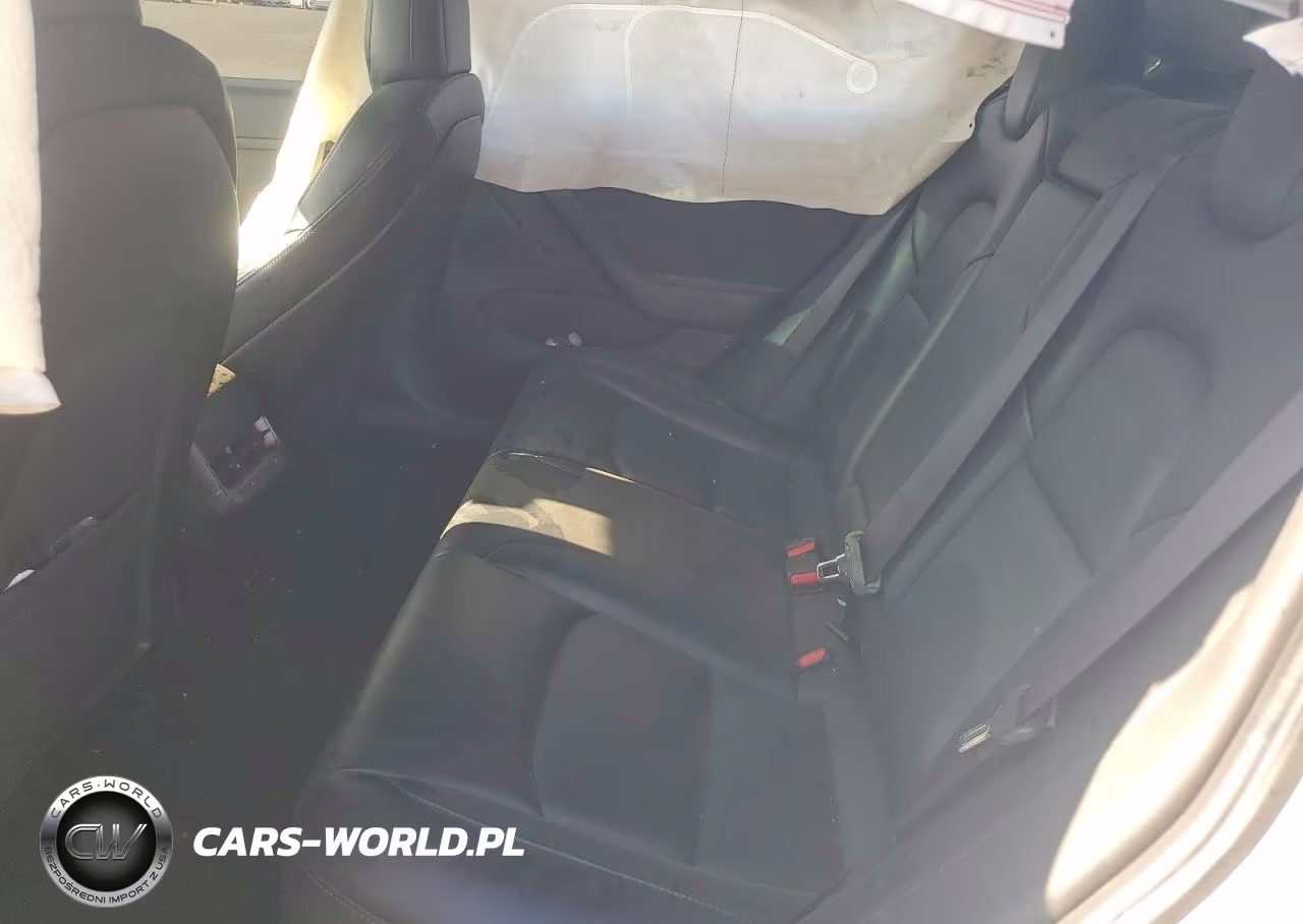 2019 Tesla Model 3 VIN:5YJ3E1EB4KF433369 - 10