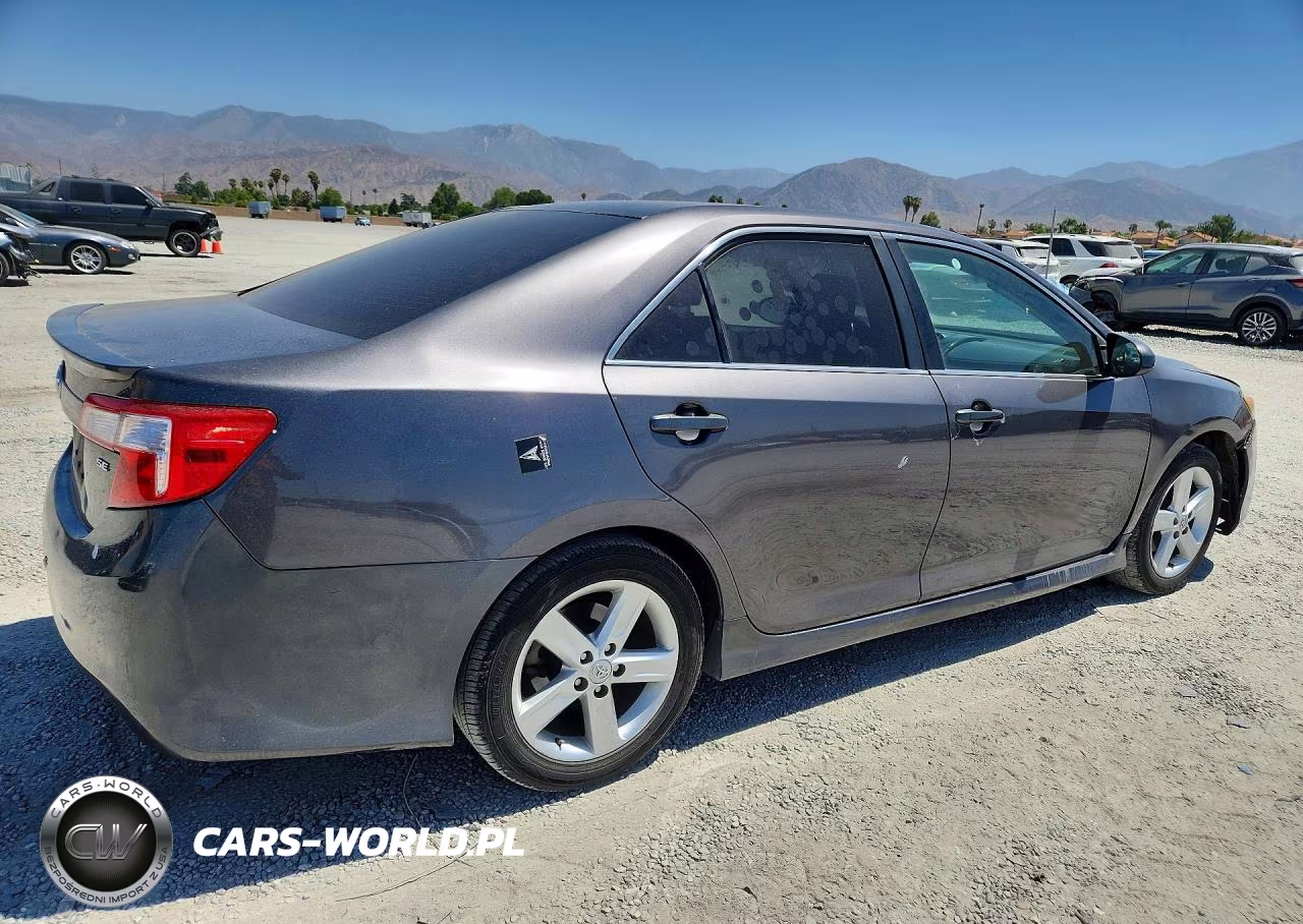 2013 Toyota Camry Se VIN:4T1BF1FK7DU663565 - 3