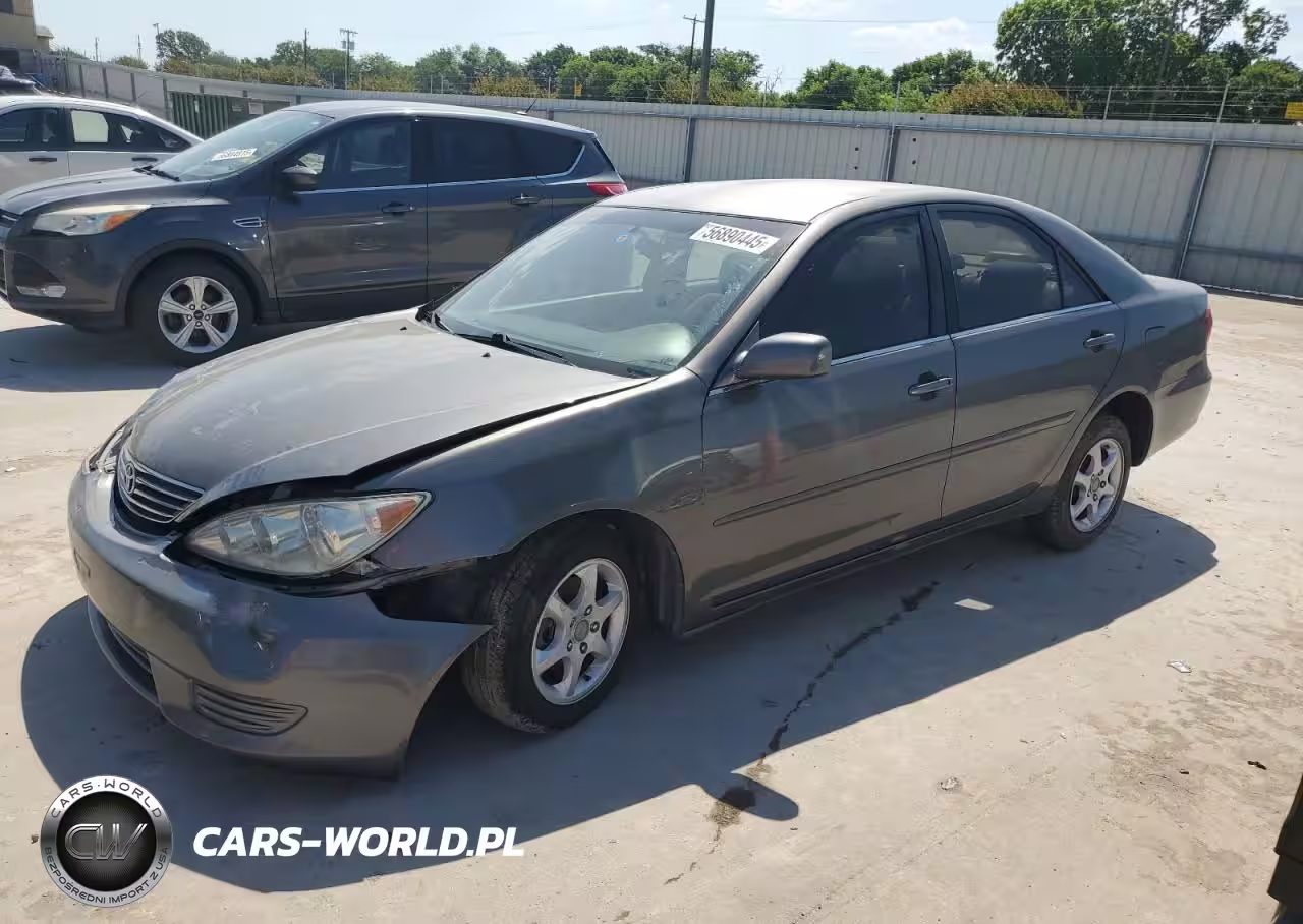 2005 Toyota Camry Le