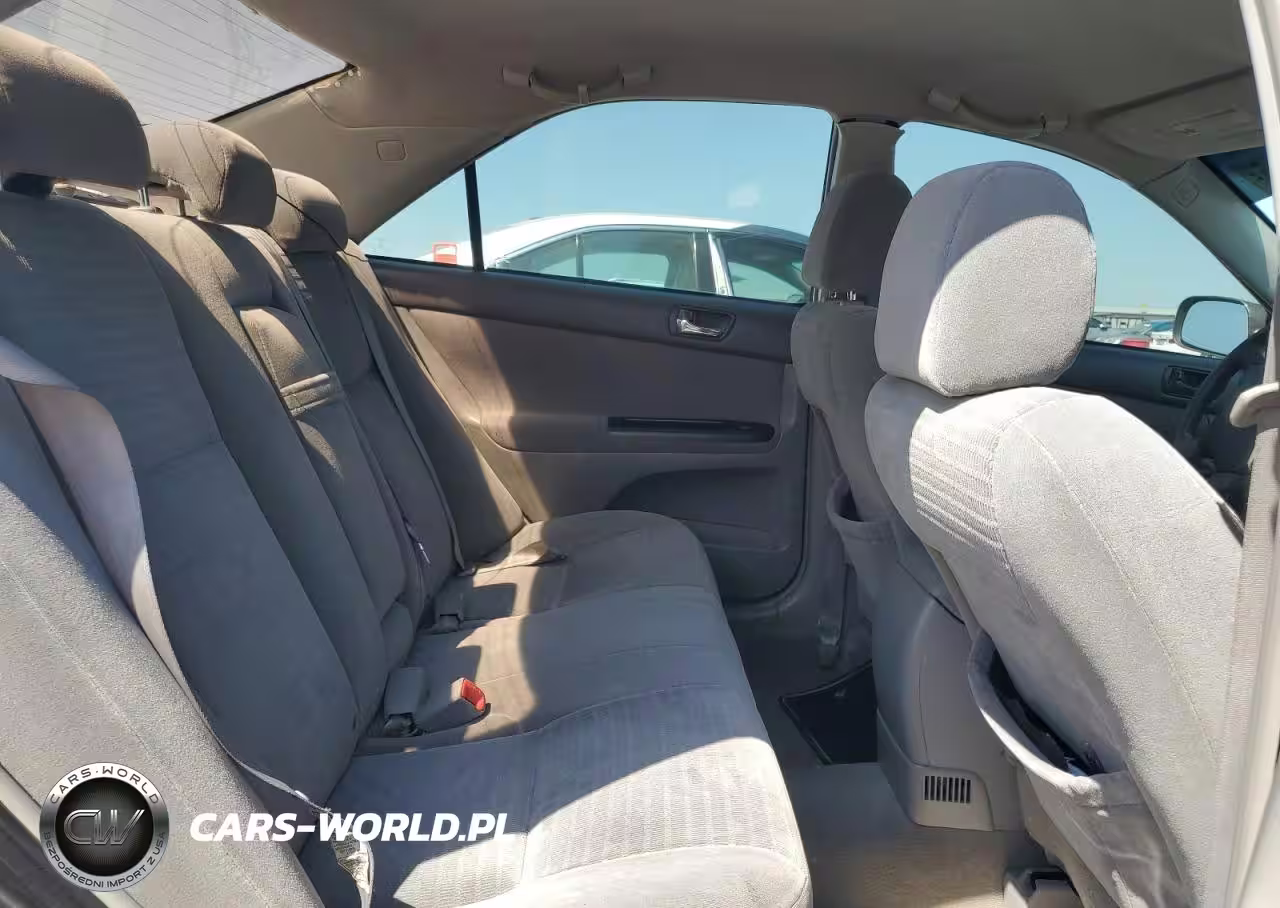 2005 Toyota Camry Le VIN:4T1BE30K35U968912 - 10