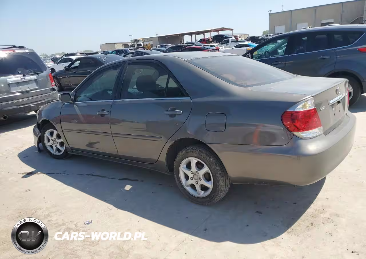2005 Toyota Camry Le VIN:4T1BE30K35U968912 - 2